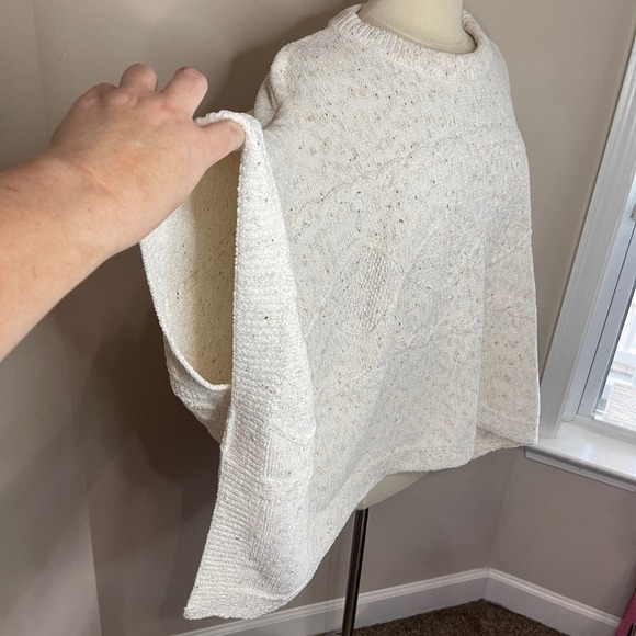 NWOT WORLD MARKET Ivory Speckle Chenille Cable Knit Sweater Poncho, One Size - Picture 10 of 12